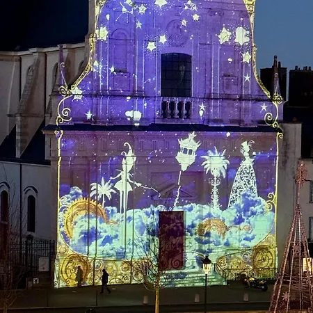 Vue Imprenable Sur La Mairie * Vannes
